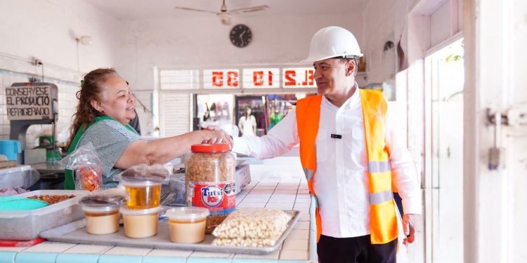Gobernador Durazo impulsa crecimiento de los pequeños negocios en Sonora