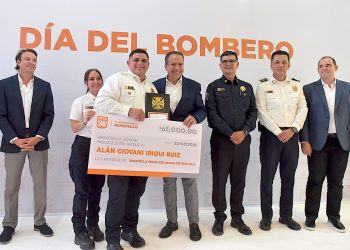 Reconoce Toño Astiazarán heroica labor de Bomberos