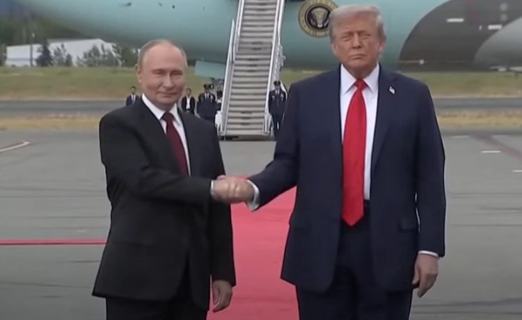 Trump y Putin ya se encuentran en Alaska para cumbre decisiva sobre Ucrania