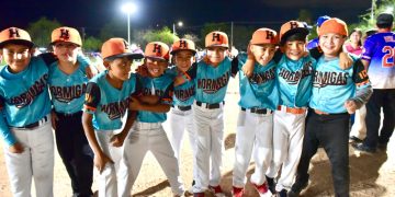 Inauguran el Torneo de Softbeis de la Liga Ejidal Oriente en La Victoria