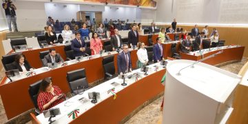 Aprueba Congreso de Sonora renuncia del titular del OIC y turna iniciativas en salud, justicia y derechos ciudadanos