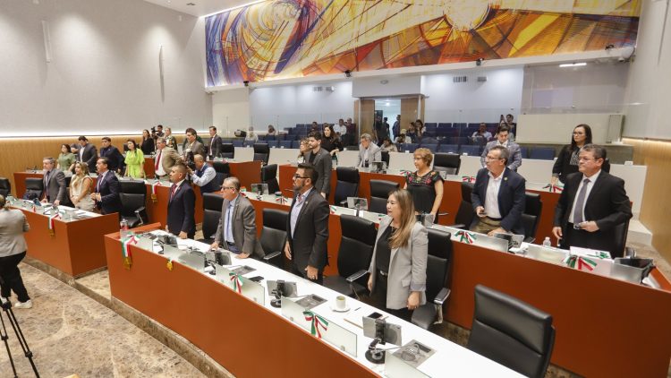 Turna Congreso de Sonora iniciativas sobre violencia familiar, impuestos ejidales, registro de animales de compañía y desarrollo rural