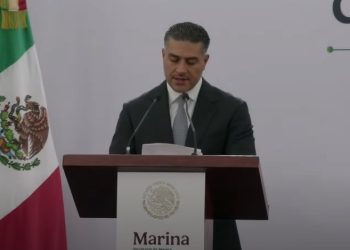 Por huachicol, caen empresarios y ex funcionarios junto con vicealmirante