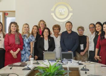 Donan legisladoras del Congreso de Sonora equipos de ultrasonido al Isssteson