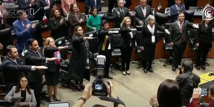 Senado toma protesta a 900 juzgadores electos; inicia nueva era judicial
