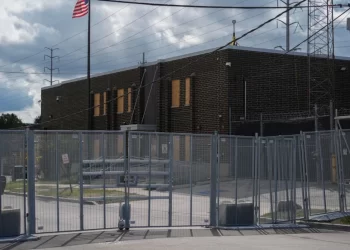 Murió mexicano baleado en instalación de ICE en Dallas