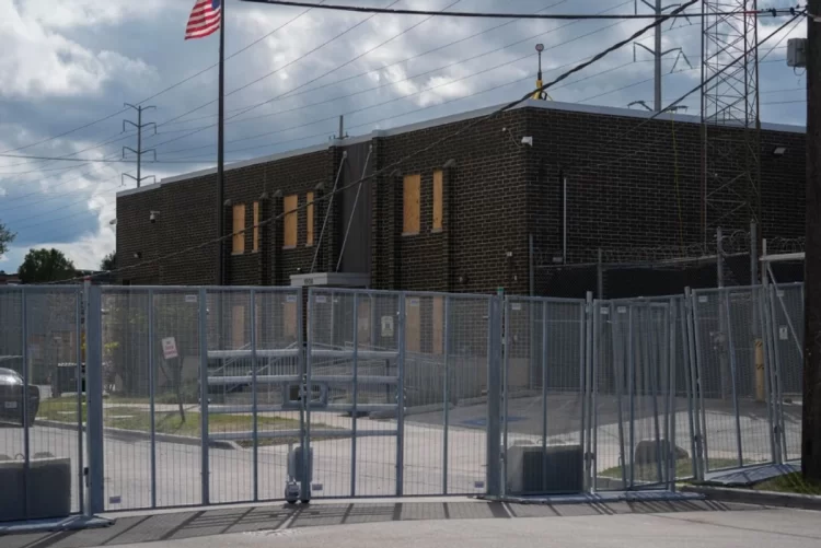 Murió mexicano baleado en instalación de ICE en Dallas