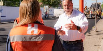 Supervisa Toño Astiazarán mantenimiento mayor en calle Olivares
