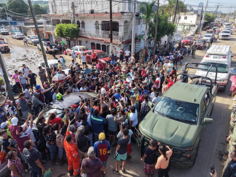 Presidenta Claudia Sheinbaum recorre zonas afectadas por lluvias en Puebla y Veracruz