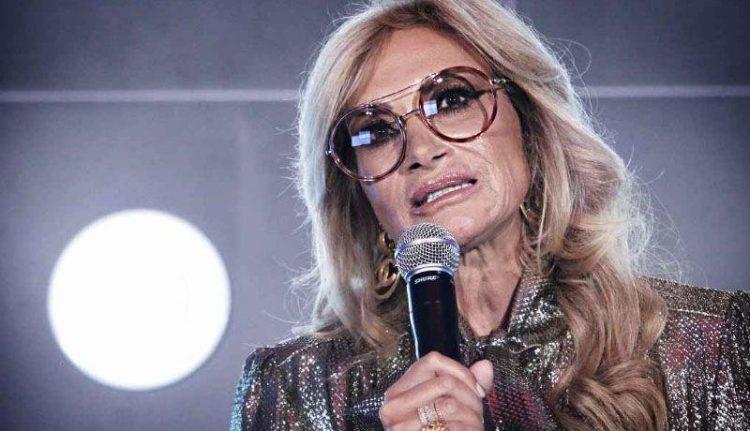 La Conductora de television Adela Micha se apopio de 300 mil metros cuadrados del Bosque de Chapultepec, asi como varios ex presidentes de Mexico