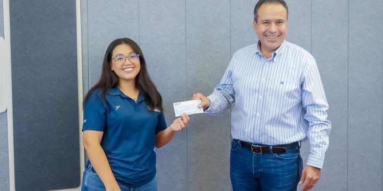 Impulsa Toño Astiazarán talento deportivo con entrega de 28 apoyos más en beneficio de 120 jóvenes