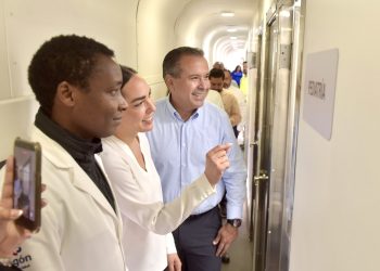 Da bienvenida Toño Astiazarán a servicios de salud del Dr. Vagón en Hermosillo