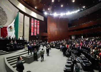 Diputados aprueban impuestos a refrescos, sueros y videojuegos, sería de 1.5 pesos