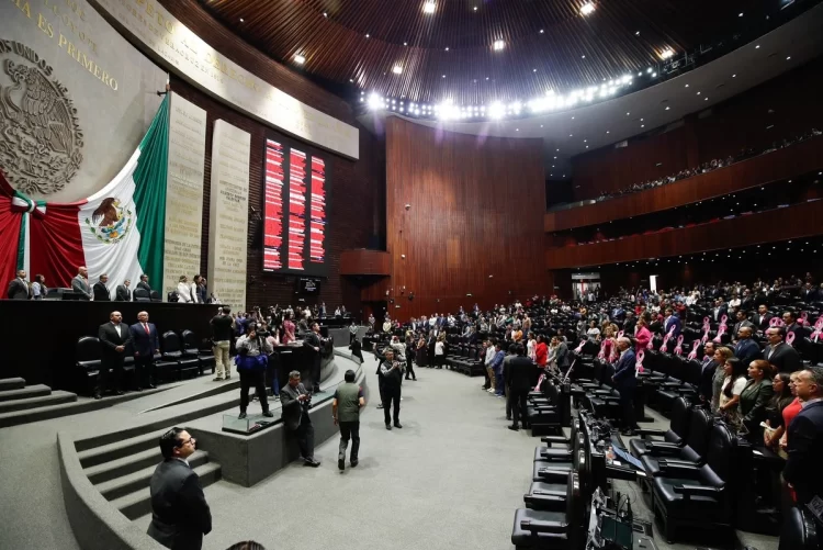 Diputados aprueban impuestos a refrescos, sueros y videojuegos, sería de 1.5 pesos