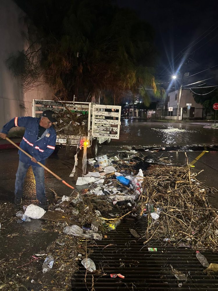 Refuerza Toño Astiazarán acciones preventivas ante pronóstico de más lluvias este domingo