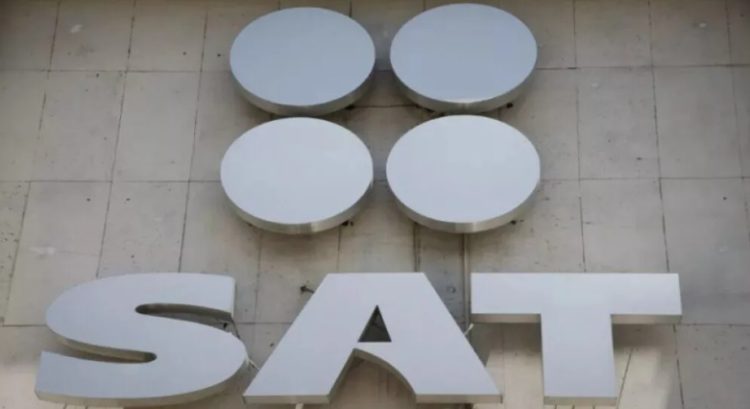 ¿Por qué se van a paro trabajadores del SAT y qué piden?