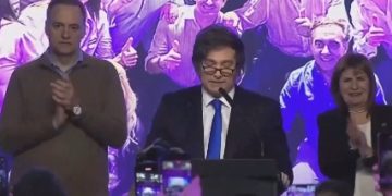 Partido del presidente de Argentina gana en elecciones legislativas; Milei celebra