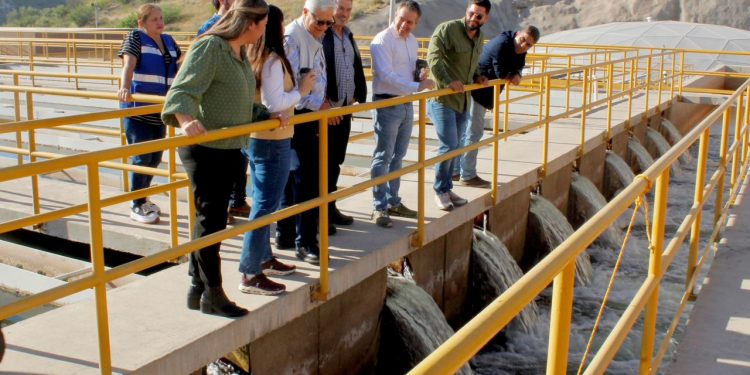 Encabeza Omar Del Valle Colosio supervisión de planta potabilizadora en Hermosillo