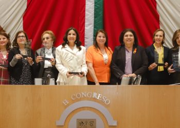 Otorga Congreso de Sonora la Presea del Poderío Sonorense 2025 a once mujeres destacadas
