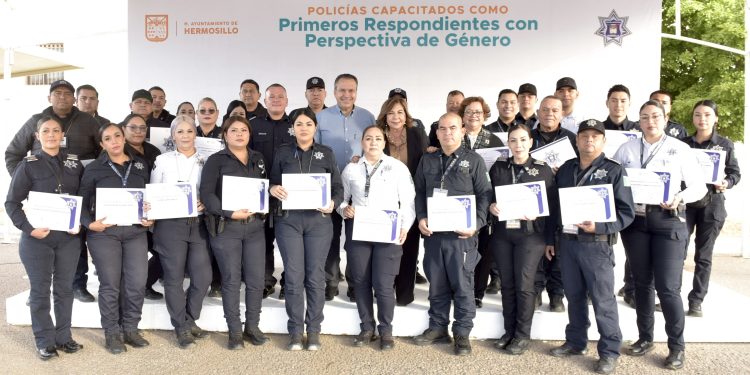 Impulsa Toño Astiazarán capacitación a policías en perspectiva de género