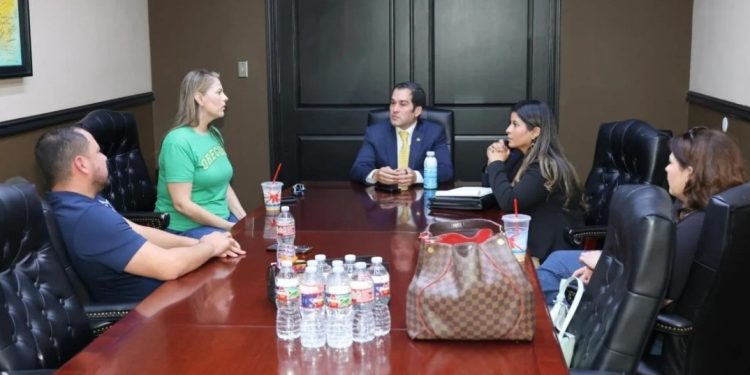 Alcalde de Eagle Pass proyecta ampliar muro acuático en Río Bravo; advierten daños ambientales