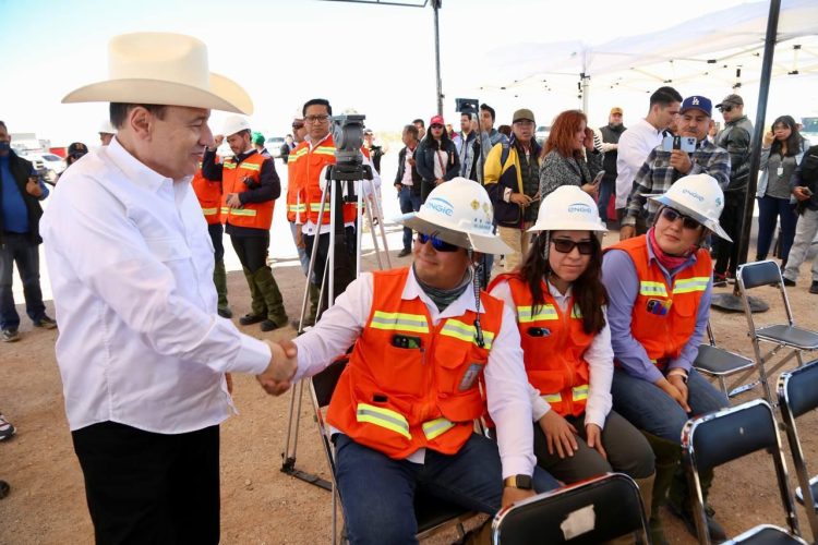 Es Sonora el estado fronterizo con mayor crecimiento en el ramo de la construcción: Gobernador Durazo