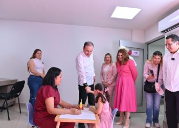 Gobernador Durazo refuerza salud de familias del sur con equipamiento de la Unidad en Neurodesarrollo