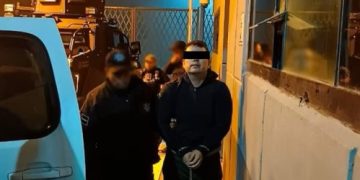 Detienen a siete escoltas de Carlos Manzo tras operativo en Uruapan, Michoacán