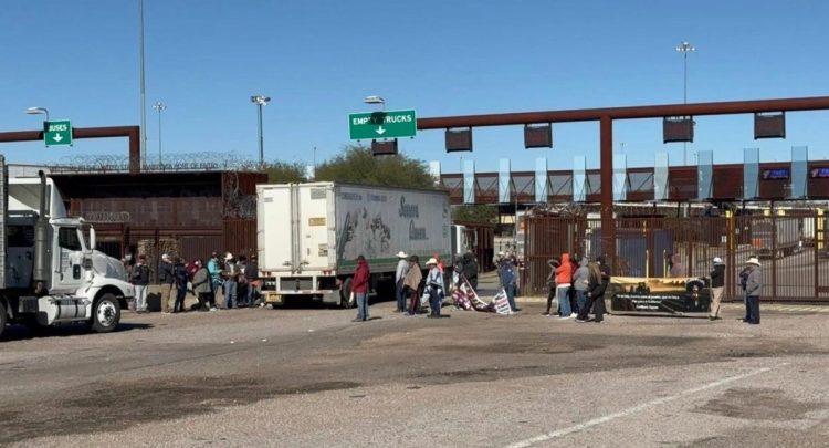 Bloqueos de agricultores y transportistas llegan a su cuarto día en 9 estados del país y Sonora