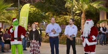 Celebra Toño Astiazarán a familias hermosillenses en renovado Jardín Juárez