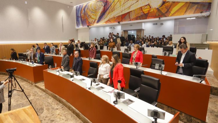 Discute Congreso de Sonora iniciativas sobre salud infantil, justicia, agua y transparencia