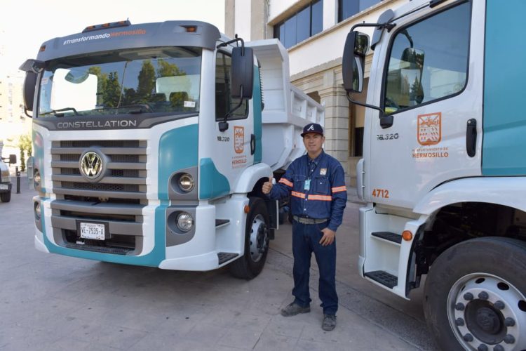 Fortalece Toño Astiazarán áreas de limpieza y mantenimiento a vialidades con nueva maquinaria