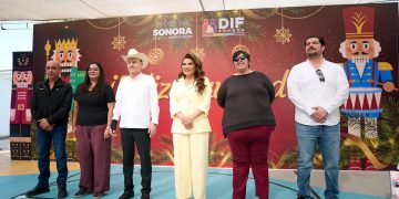 Gobernador Durazo impulsa el desarrollo integral de niñas y niños en condición vulnerable con apoyos y becas