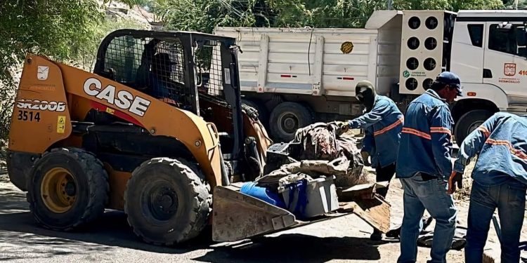 Continúa Gobierno Municipal descacharres para prevenir brotes de enfermedades transmisibles por vector
