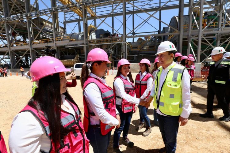 Respaldo de la presidenta Claudia Sheinbaum permite acuerdo histórico en favor de mineros de Cananea: Gobernador Durazo