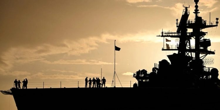 Trump designa a gobierno de Maduro como “terrorista” y amenaza con cerco naval petrolero a Venezuela
