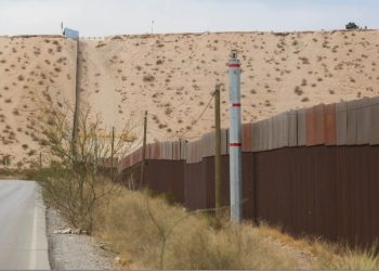 Embajada estadunidense refuerza campaña contra cruces fronterizos