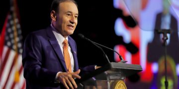En Texas, Durazo impulsa a Sonora como destino de inversion