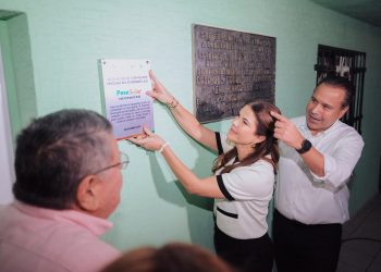 Suman Toño Astiazarán a Casa del Estudiante Cananense al programa Peso Solar