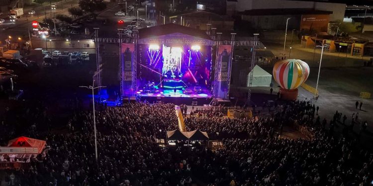 Moenia cierra exitosamente el segundo día del Cuarto Festival del Globo con 11 mil asistentes