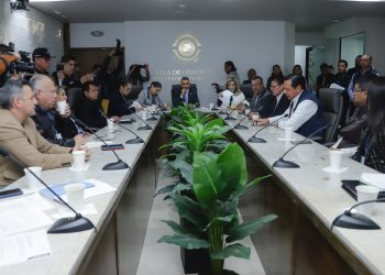 Analiza Congreso de Sonora iniciativa en materia de protección a la autonomía sindical