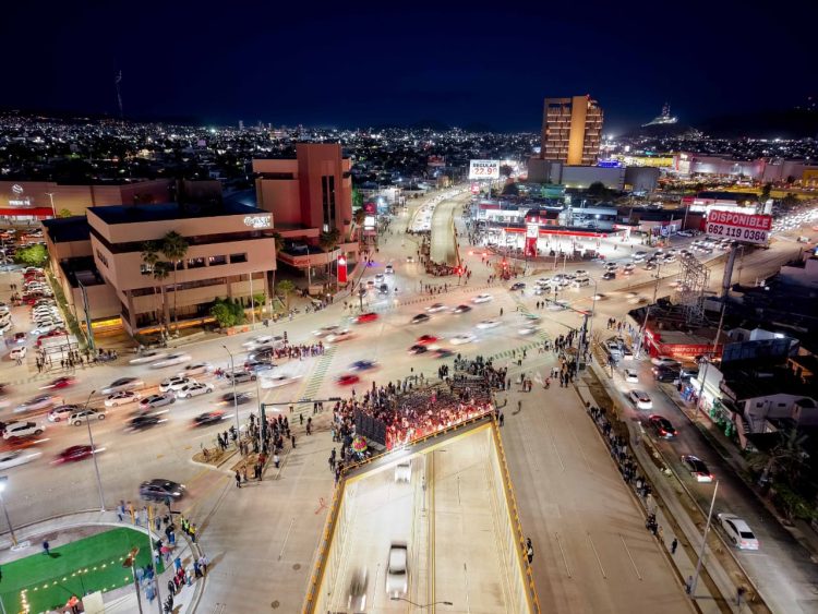 Nuevo paso a desnivel traza el futuro de Hermosillo: Toño Astiazarán