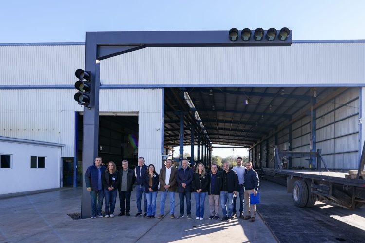 Anuncia Toño Astiazarán semáforos inteligentes con cámaras y moderno sistema para eficientar movilidad