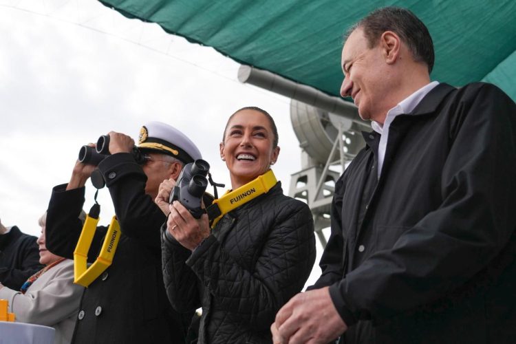 Sheinbaum y Durazo consolidan primer arrecife artificial del país con hundimiento ex buque”