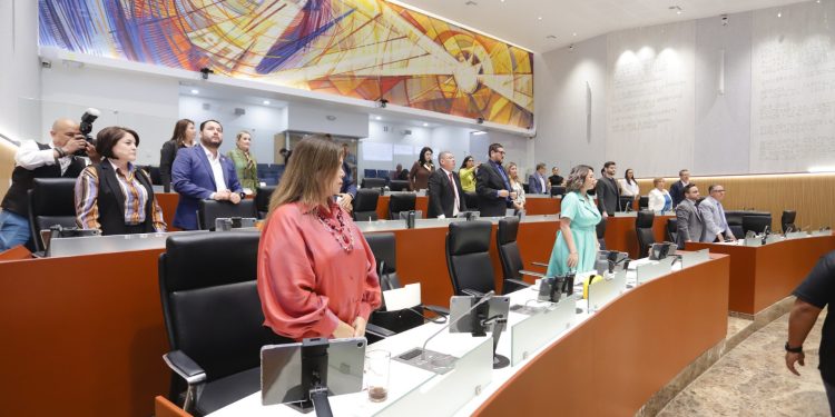 Avala Congreso de Sonora jornada laboral de 40 horas, impulsa “Escuelas Verdes” y turna iniciativas