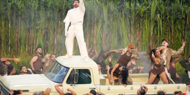 Bad Bunny lleva el otro “sueño americano” al Supertazón
