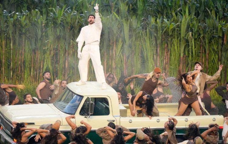 Bad Bunny lleva el otro “sueño americano” al Supertazón