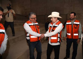 Durazo acelera transformación del norte de Sonora con inversión en salud, becas e infraestructura