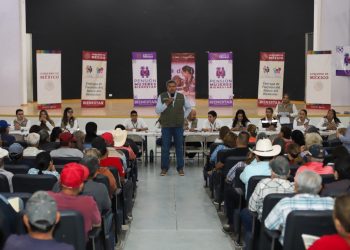 La Presidenta Claudia Sheinbaum les cumple a más de 11 mil adultos mayores y señoras de 60 a 64 años