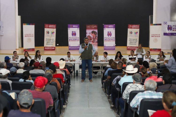 La Presidenta Claudia Sheinbaum les cumple a más de 11 mil adultos mayores y señoras de 60 a 64 años